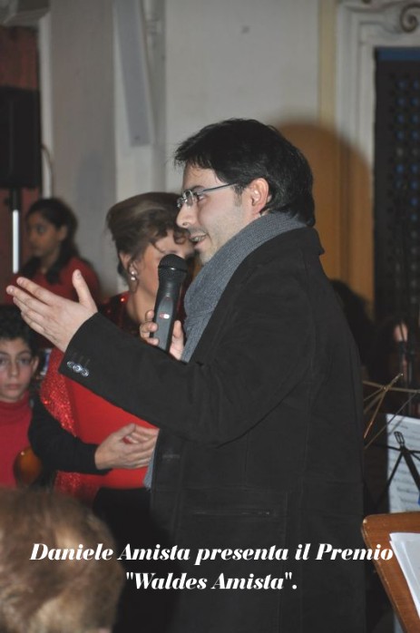 Daniele Amista presenta il Premio "Waldes Amista".